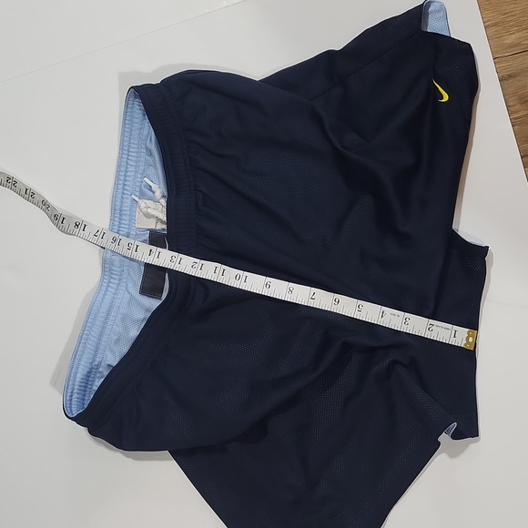 NIKE Dark & Light Full Coverage Blue Reversible Mesh Shorts w/ Drawstring Waist - Picture 14 of 14